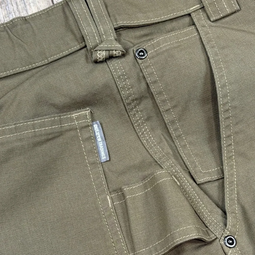Duluth Trading Co Cargo Shorts Mens 38 Olive Green CoolMax Flex Firehose Relaxed